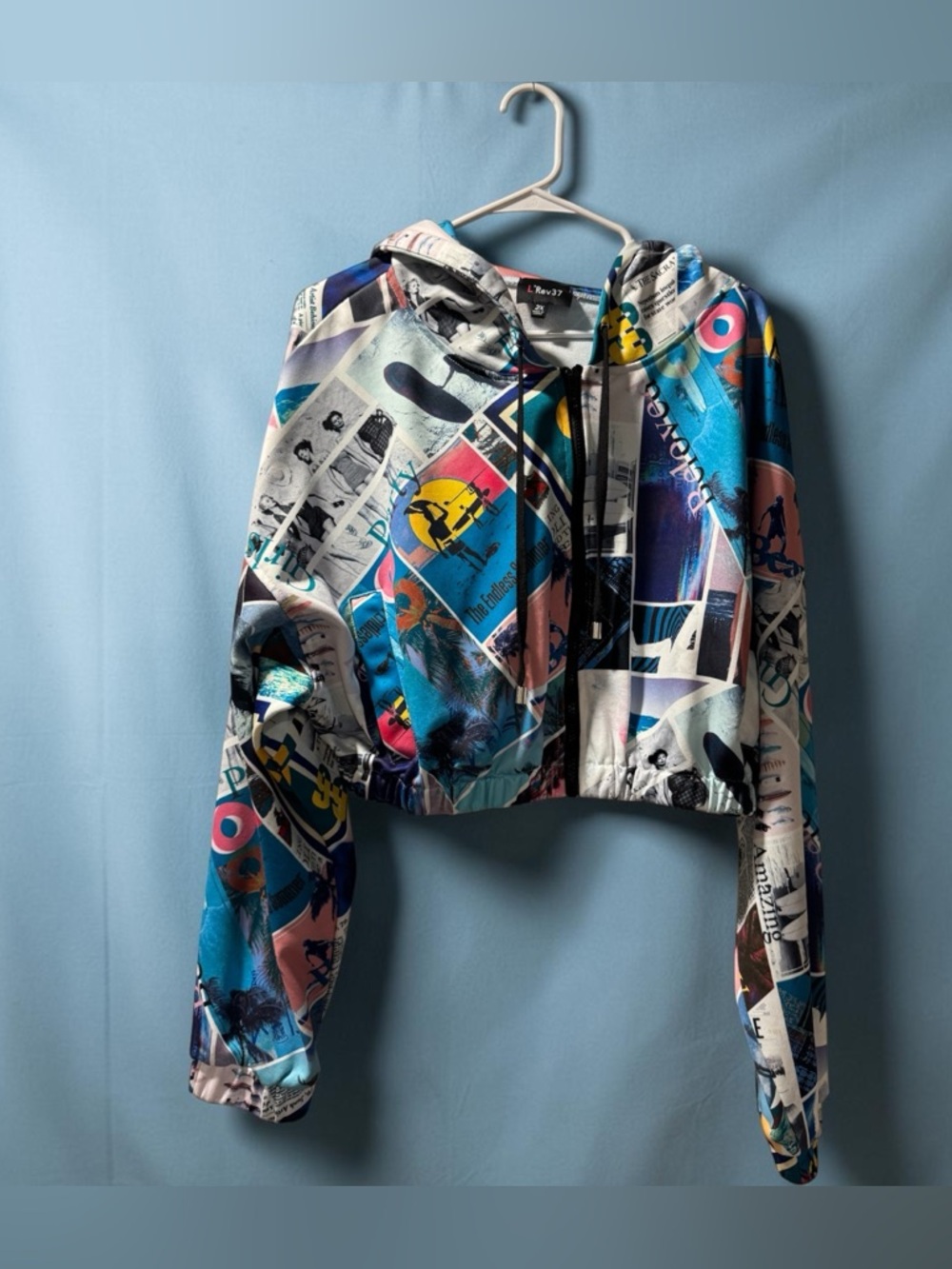 Unisex Graphic Cropped Zip-Up Hoodie with Retro Collage Print